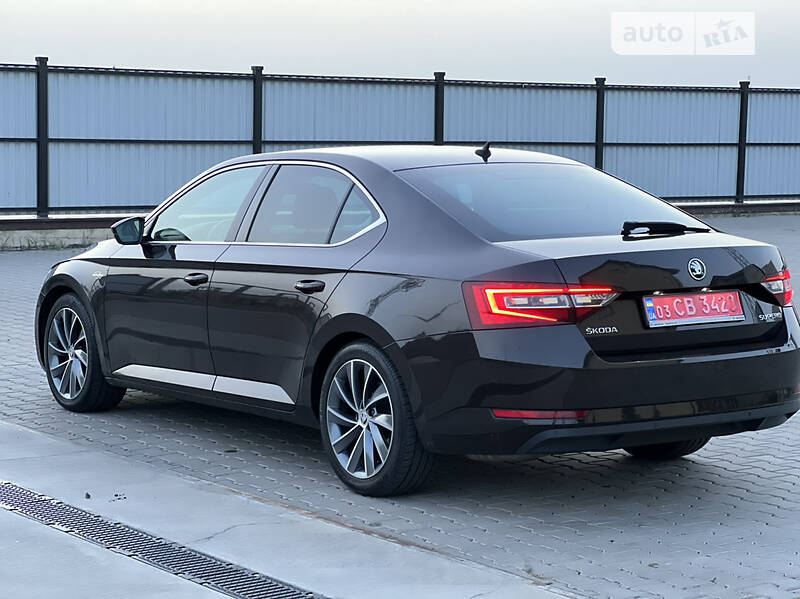 Ліфтбек Skoda Superb 2017 в Луцьку