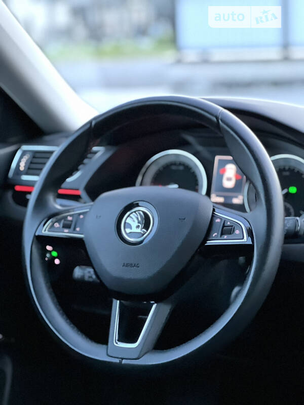Ліфтбек Skoda Superb 2017 в Луцьку