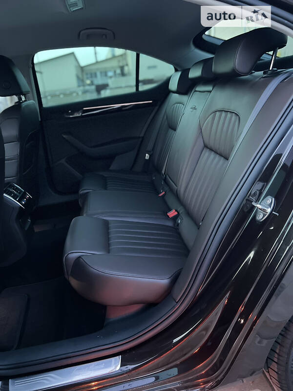 Ліфтбек Skoda Superb 2017 в Луцьку