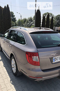 Универсал Skoda Superb 2010 в Черновцах