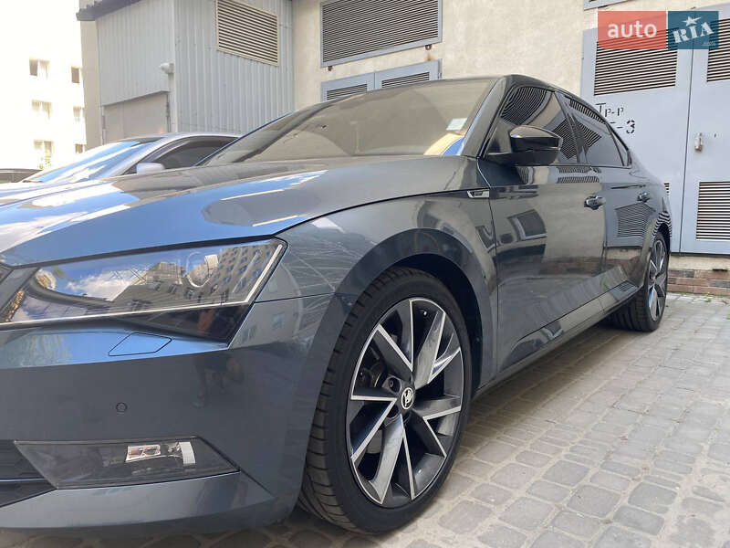 Лифтбек Skoda Superb 2017 в Киеве фото 7 Лифтбек Skoda Superb 2017 в Киеве