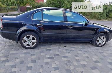Лифтбек Skoda Superb 2006 в Днепре