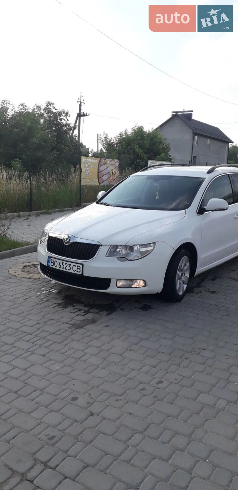 2010 Skoda Superb - мініатюра 2
