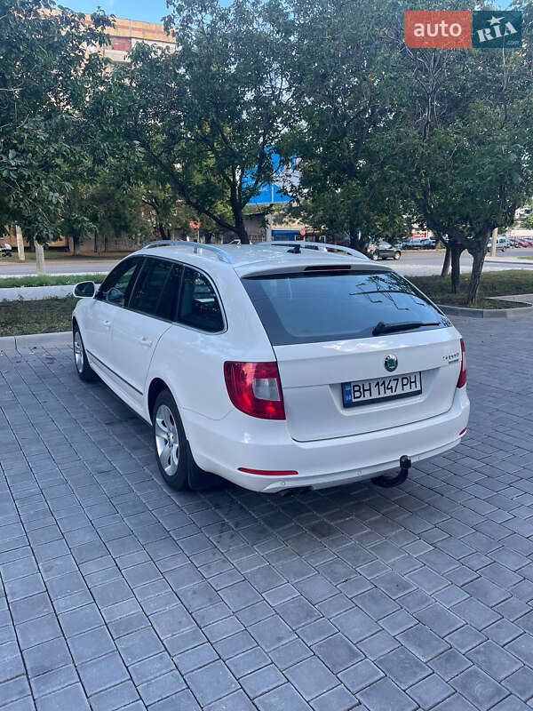 Универсал Skoda Superb 2013 в Одессе фото 9 Универсал Skoda Superb 2013 в Одессе