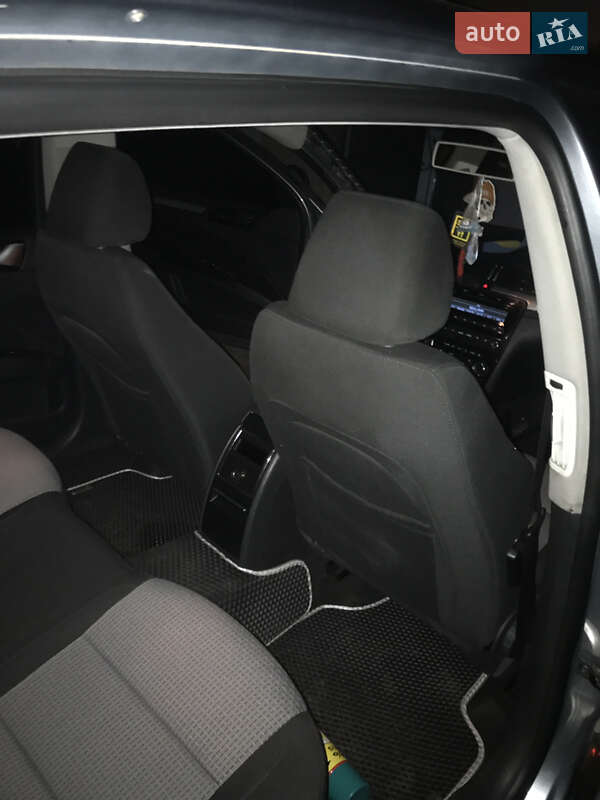 Лифтбек Skoda Superb 2009 в Кременчуге