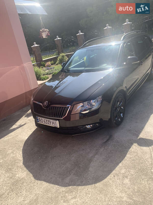 Универсал Skoda Superb 2014 в Хусте