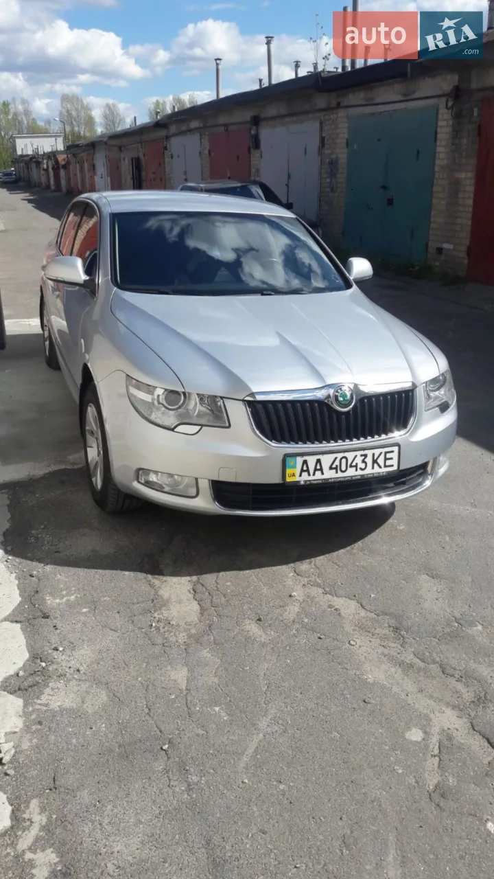 2010 Skoda Superb - мініатюра 25