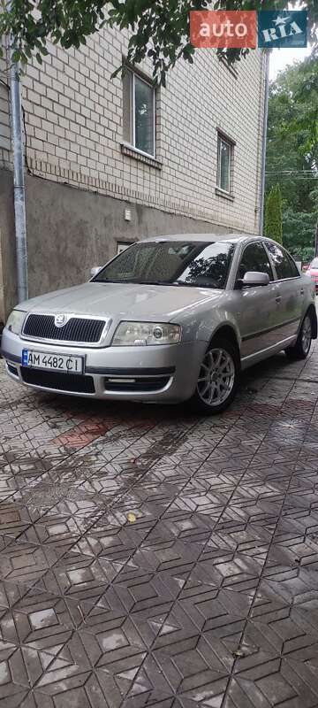 Лифтбек Skoda Superb 2003 в Бердичеве