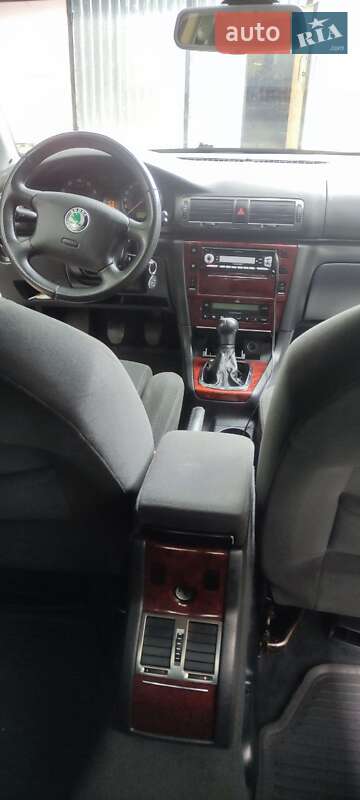 Лифтбек Skoda Superb 2003 в Бердичеве