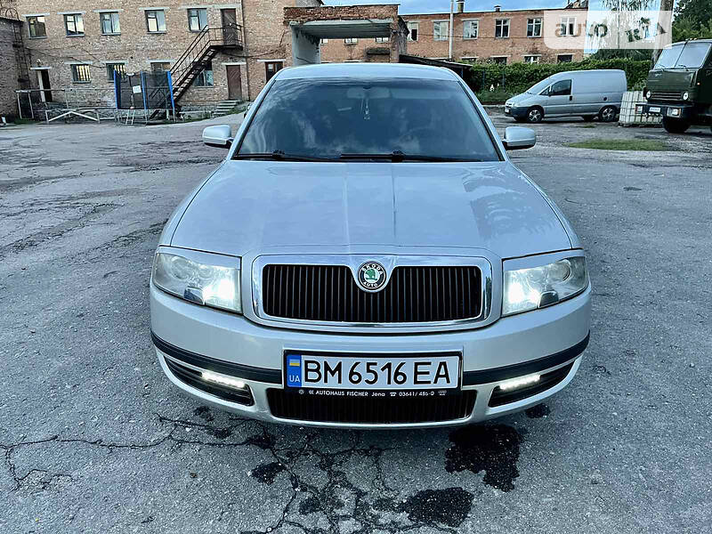 Ліфтбек Skoda Superb 2004 в Білопіллі
