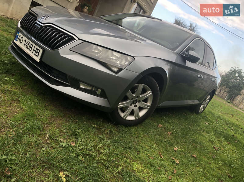 Универсал Skoda Superb 2015 в Тячеве фото 4 Универсал Skoda Superb 2015 в Тячеве