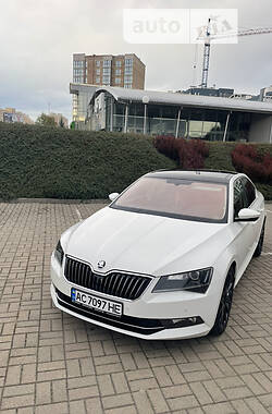 Лифтбек Skoda Superb 2017 в Луцке