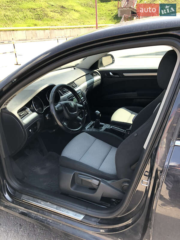 Лифтбек Skoda Superb 2008 в Виннице