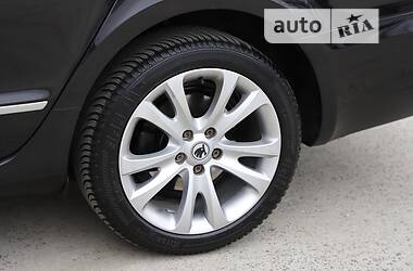 Універсал Skoda Superb 2012 в Дрогобичі