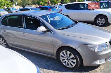Лифтбек Skoda Superb 2008 в 