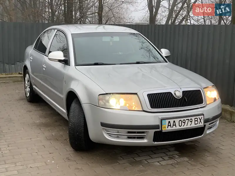 Skoda Superb 2006