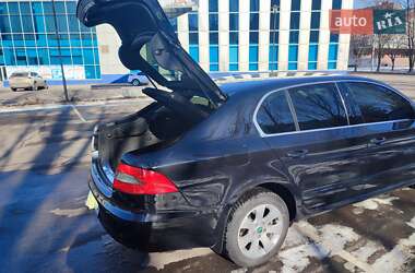 Лифтбек Skoda Superb 2012 в Кривом Роге