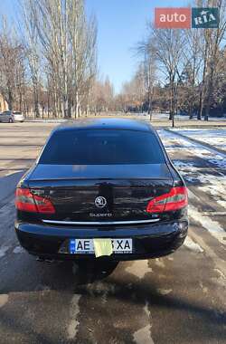 Лифтбек Skoda Superb 2012 в Кривом Роге