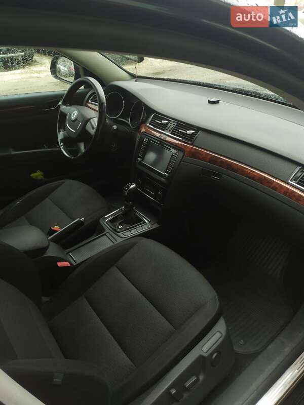 Ліфтбек Skoda Superb 2011 в Львові