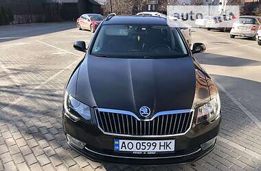 Универсал Skoda Superb 2015 в Киеве