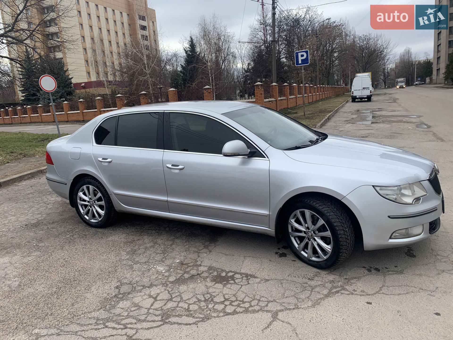 2010 Skoda Superb - фото 1