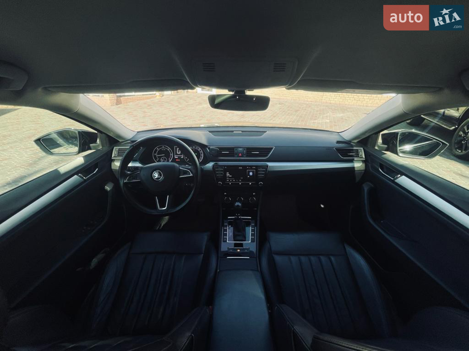 2017 Skoda Superb - мініатюра 12
