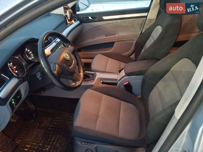 Универсал Skoda Superb 2010 в Тернополе фото 13 Универсал Skoda Superb 2010 в Тернополе