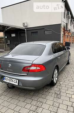 Лифтбек Skoda Superb 2011 в Ужгороде