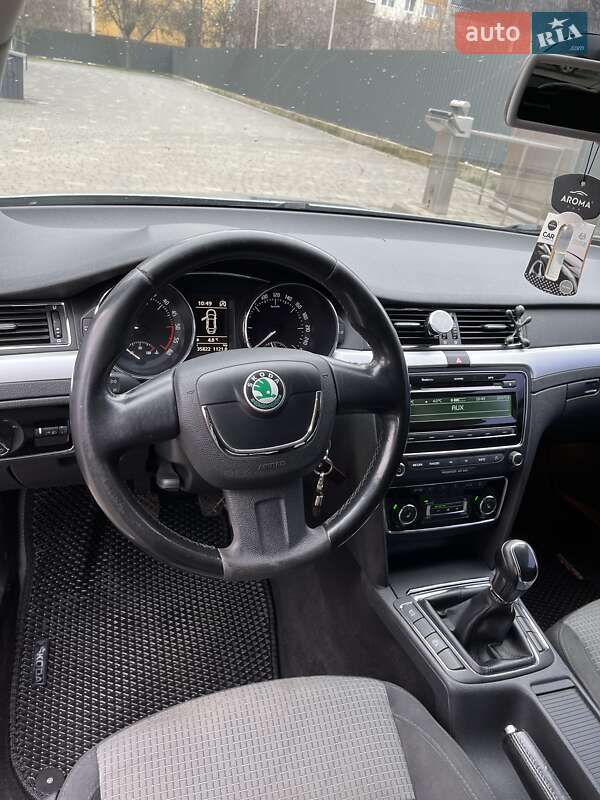 Лифтбек Skoda Superb 2011 в Ужгороде