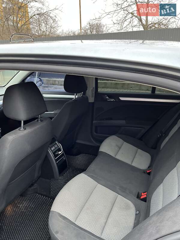 Лифтбек Skoda Superb 2011 в Ужгороде