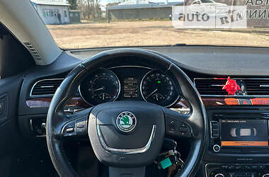 Лифтбек Skoda Superb 2009 в 