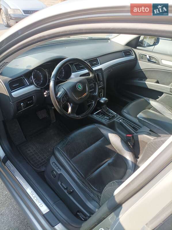 Універсал Skoda Superb 2012 в Києві фото 18 Універсал Skoda Superb 2012 в Києві