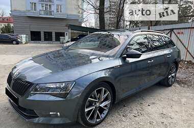 Универсал Skoda Superb 2018 в Киеве