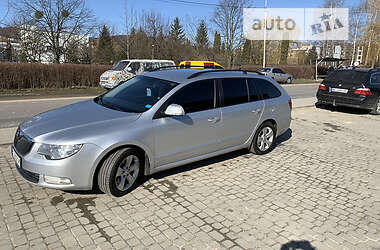 Універсал Skoda Superb 2011 в Львові