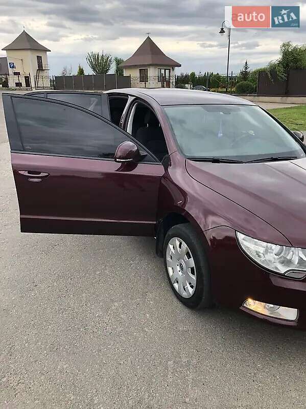 Лифтбек Skoda Superb 2012 в Владимире фото 4 Лифтбек Skoda Superb 2012 в Владимире