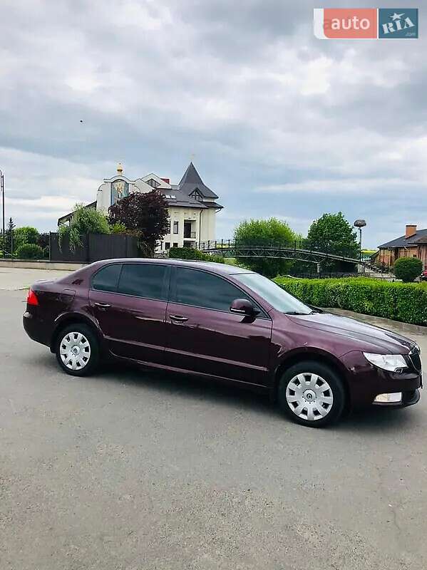 Лифтбек Skoda Superb 2012 в Владимире фото 6 Лифтбек Skoda Superb 2012 в Владимире