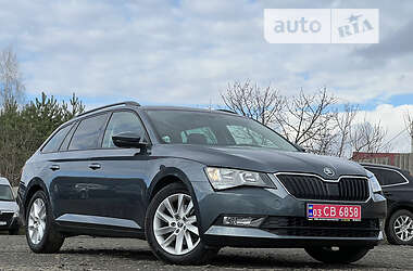 Универсал Skoda Superb 2018 в Луцке