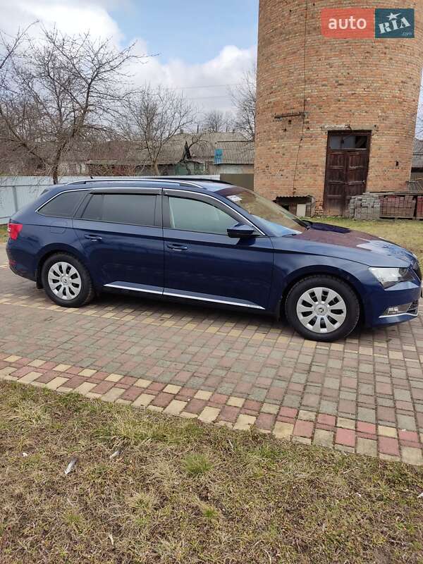 Универсал Skoda Superb 2016 в Хмельницком