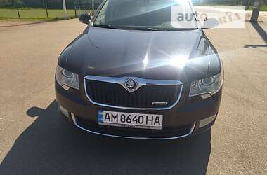 Лифтбек Skoda Superb 2012 в Коростене