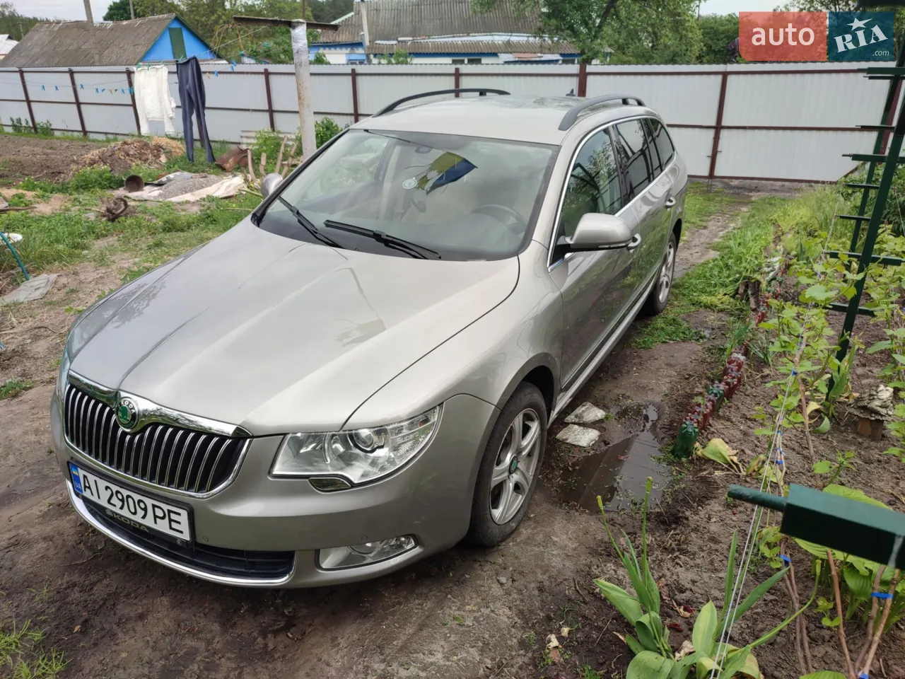 2011 Skoda Superb - мініатюра 26