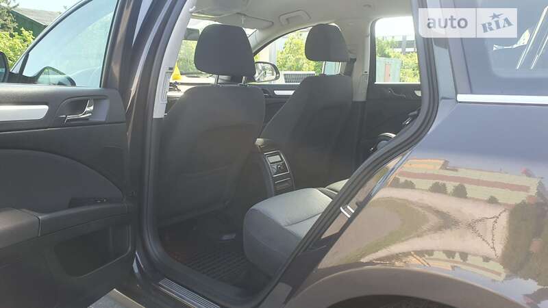 Універсал Skoda Superb 2010 в Луцьку