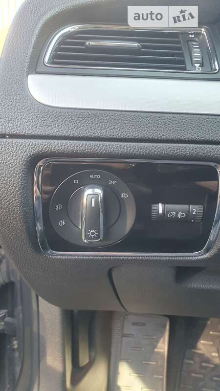 Універсал Skoda Superb 2010 в Луцьку