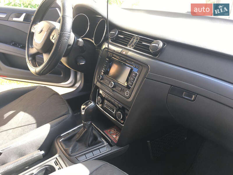 Універсал Skoda Superb 2012 в Стрию