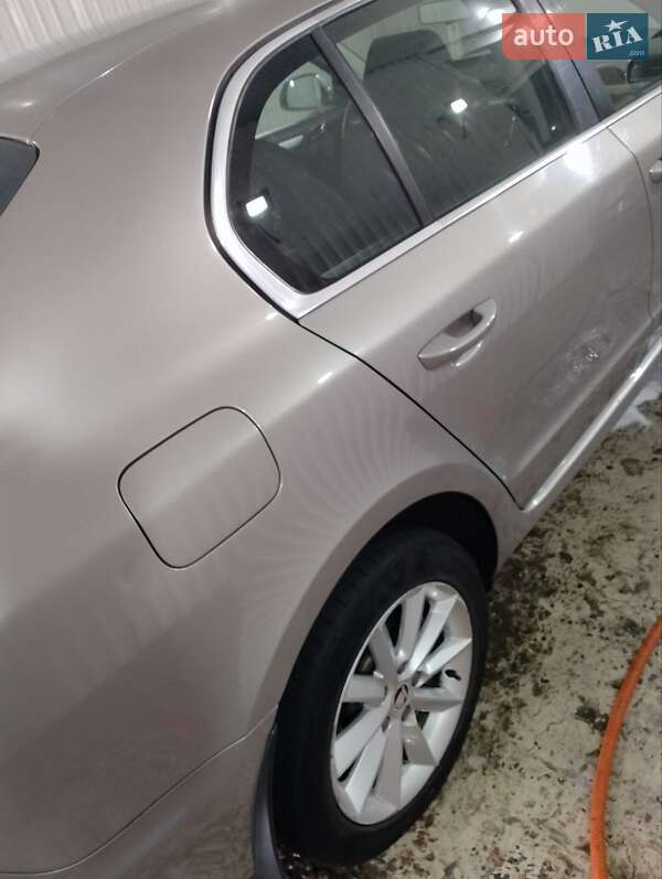 Лифтбек Skoda Superb 2013 в Киеве