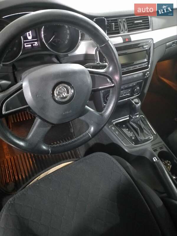 Лифтбек Skoda Superb 2013 в Киеве