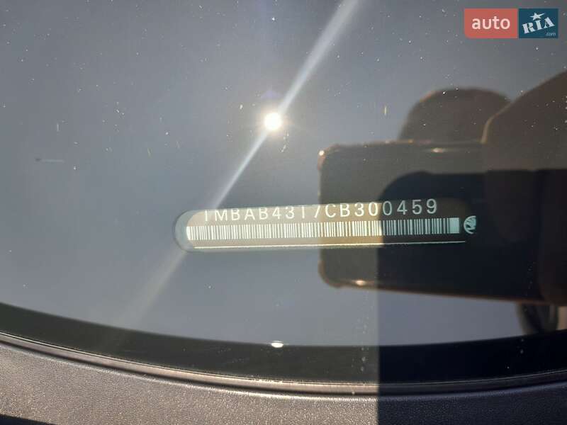 Лифтбек Skoda Superb 2011 в Кропивницком