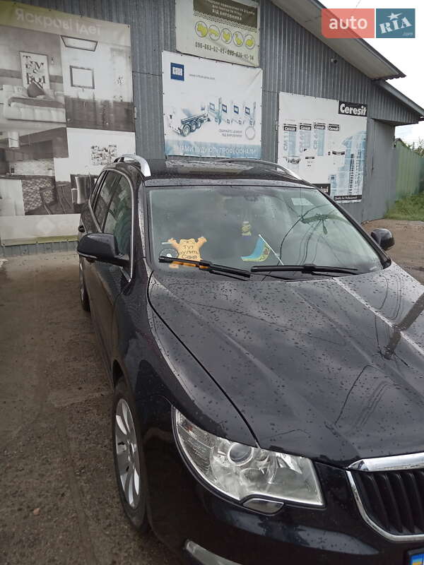 Универсал Skoda Superb 2010 в Голованевске