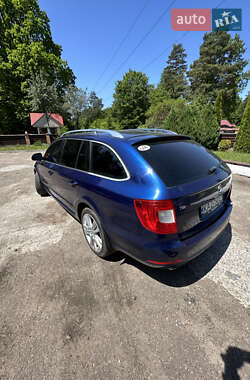 Универсал Skoda Superb 2013 в Киеве