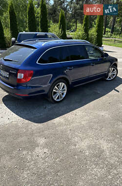 Универсал Skoda Superb 2013 в Киеве