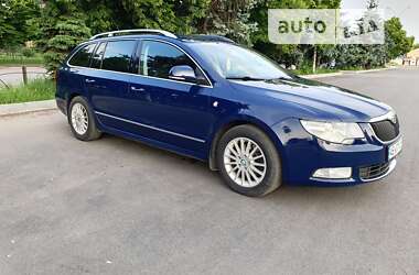 Универсал Skoda Superb 2011 в Новомосковске